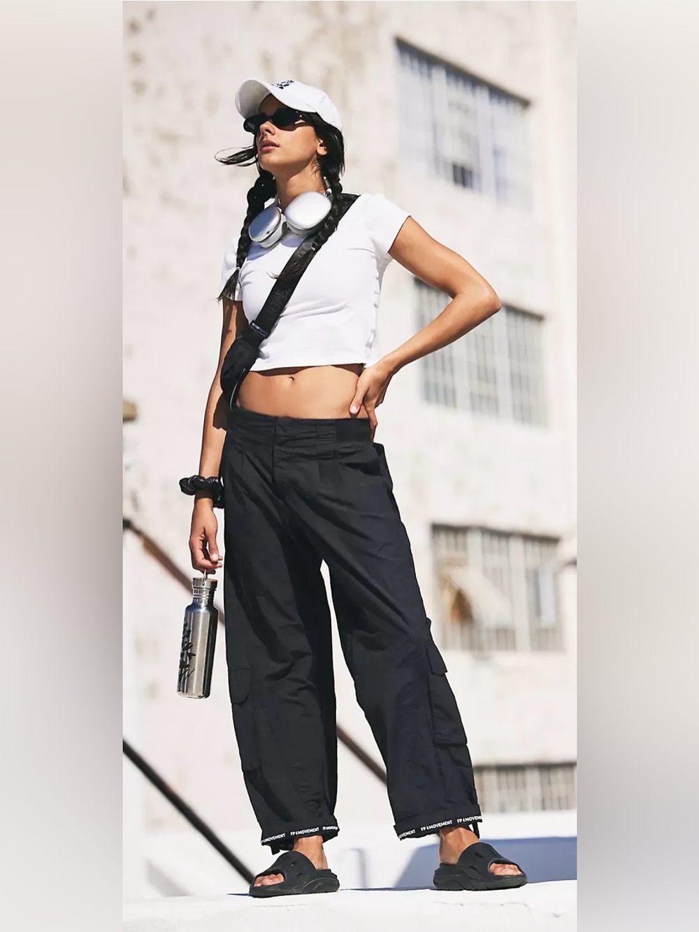 FREE PEOPLE BLACK MESMERIZE ME CARGO PANTS SIZE SMALL!!